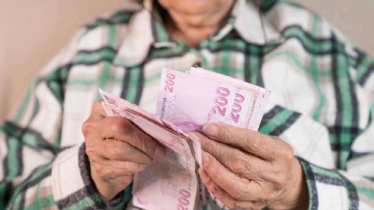 Emeklilerin hesabına koşulsuz 30 bin TL yatacak 3